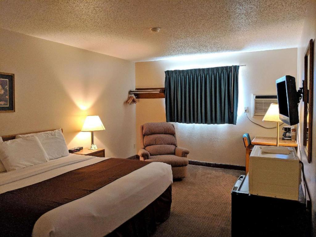 Americas Best Value Inn Torrington Buitenkant foto