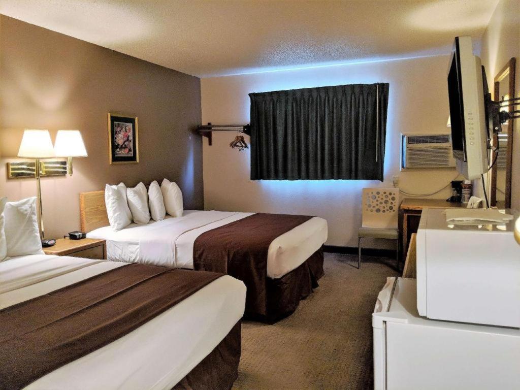 Americas Best Value Inn Torrington Buitenkant foto