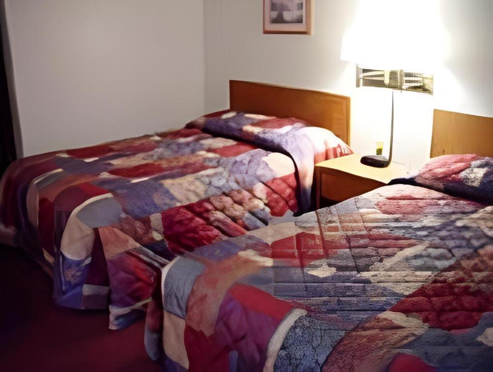Americas Best Value Inn Torrington Buitenkant foto