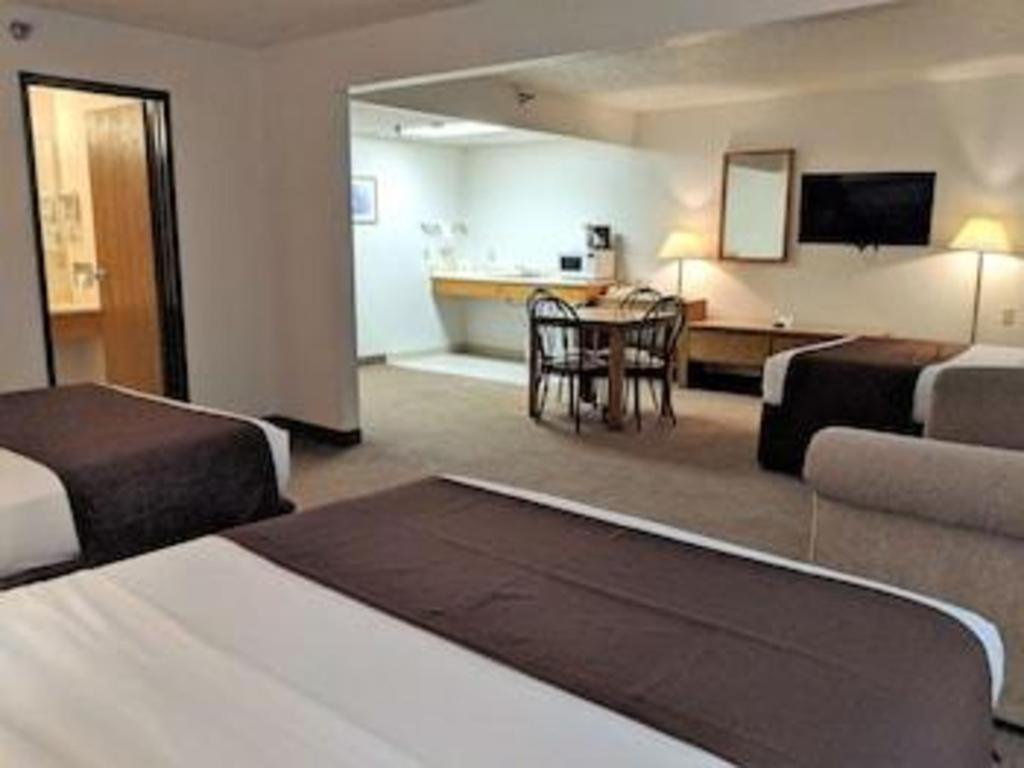 Americas Best Value Inn Torrington Buitenkant foto
